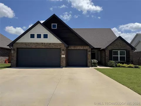 27900 E 107th St S, Coweta, OK 74429
