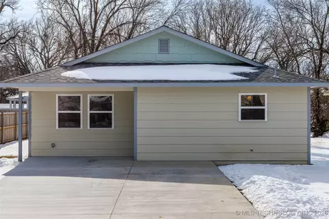 120 E 7th St, Chelsea, OK 74016