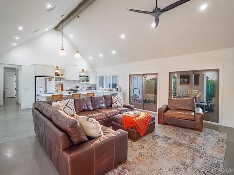 Living - 288 Channel Pt, Canadian, OK 74432 photo 1 of 3