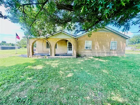 1231 S 61st St W, Muskogee, OK 74401