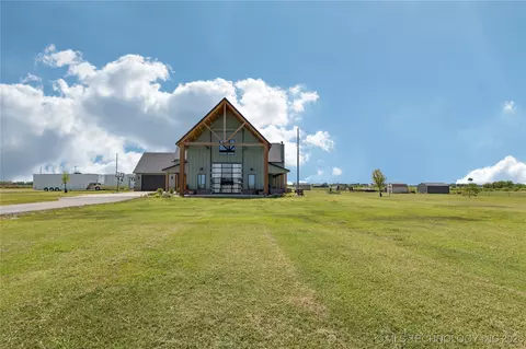 Exterior - 23960 E 710 Rd, Wagoner, OK 74467 photo 5 of 15