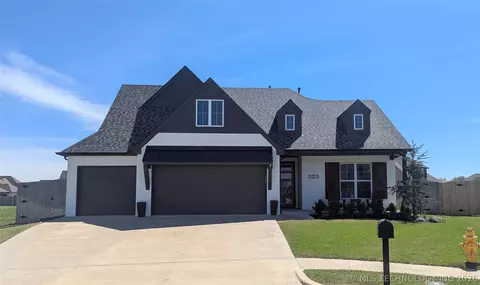 13640 S 21st Ct E, Bixby, OK 74008