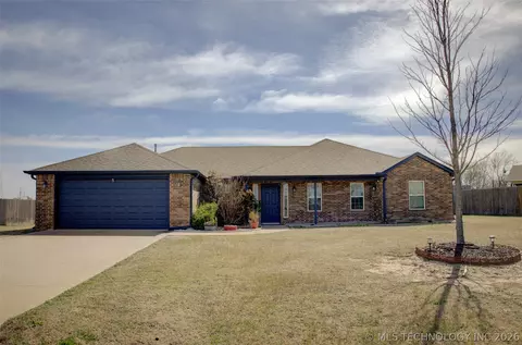 32 Hazel Ave, Inola, OK 74036