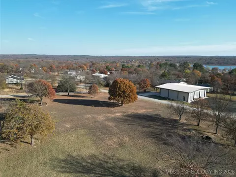 39 4297 Rd, Porum, OK 74455
