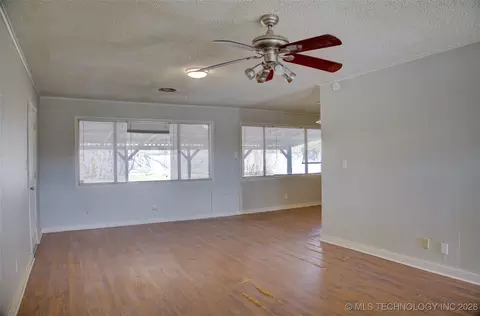 6781 E 26th Pl, Tulsa, OK 74129 photo 6