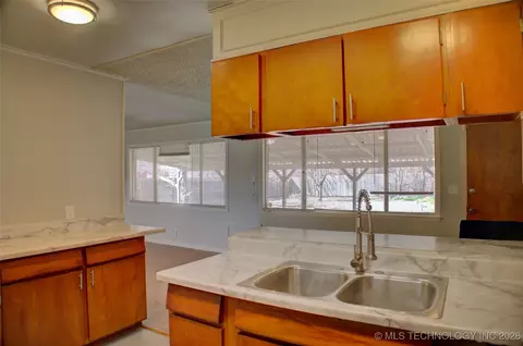 6781 E 26th Pl, Tulsa, OK 74129 photo 19