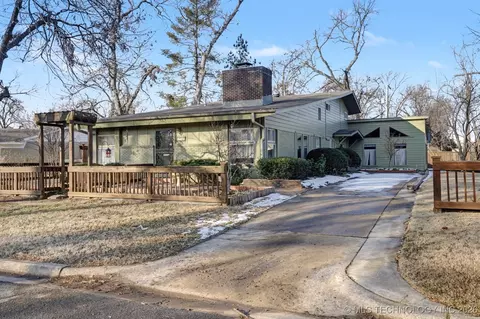 5606 S Trenton Ave, Tulsa, OK 74105