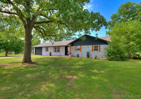 701 W 41st St, Sand Springs, OK 74063