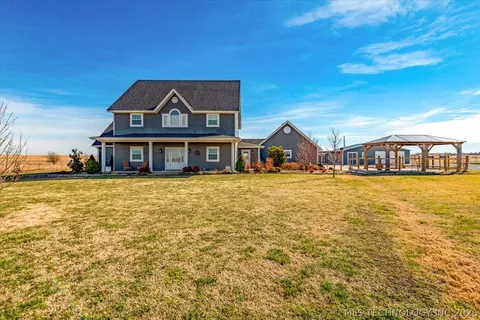 650 NE Bison Rd, Bartlesville, OK 74006