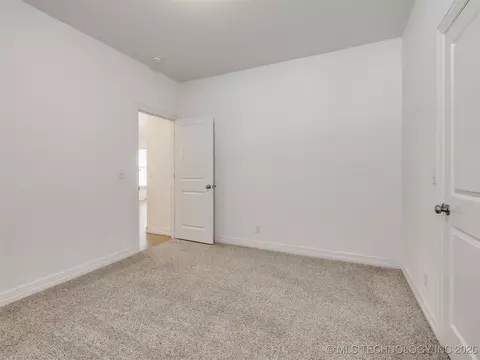 Bedroom - 7315 E Oak Ridge St, Broken Arrow, OK 74014 photo 3 of 10