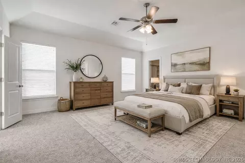 Bedroom - 7315 E Oak Ridge St, Broken Arrow, OK 74014 photo 6 of 10