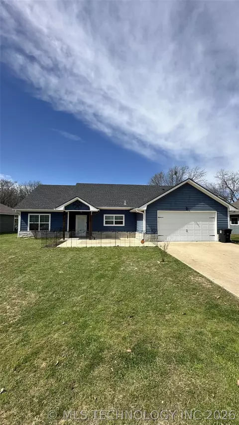 5447 Roadrunner Dr, Durant, OK 74701