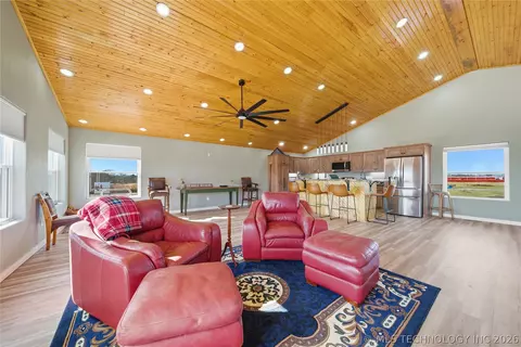 Living - 451070 E 320 Rd, Afton, OK 74331 photo 2 of 2