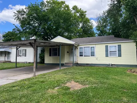 340 N Oak St, Dewey, OK 74029