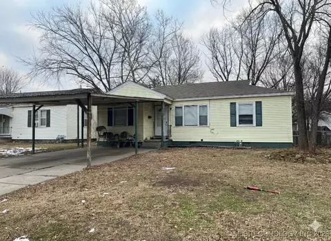 340 N Oak St, Dewey, OK 74029