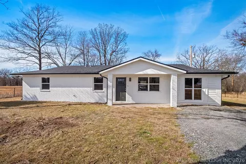 15359 N Medlin Rd, Hulbert, OK 74441