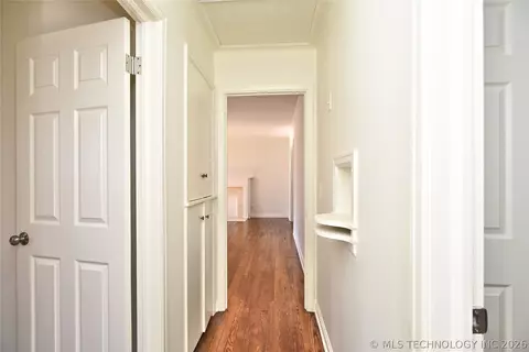 Entry Way - 6329 E 4th Pl, Tulsa, OK 74112 photo 1 of 1