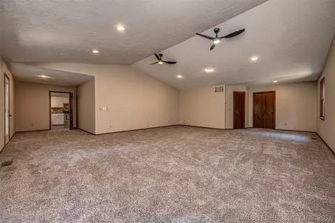 Living - 4412 E Grandstaff Rd, Cushing, OK 74023 photo 3 of 4