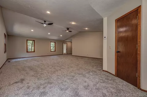 Living - 4412 E Grandstaff Rd, Cushing, OK 74023 photo 4 of 4