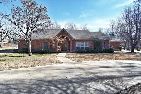 3105 S Aster Ave, Broken Arrow, OK 74012