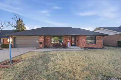 5405 S Xanthus Ave, Tulsa, OK 74105