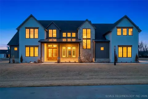 17623 E White Tail Cv, Owasso, OK 74055