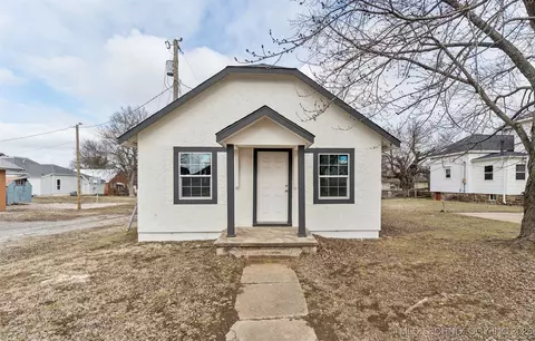 404 W Sequoyah Ave, Vinita, OK 74301