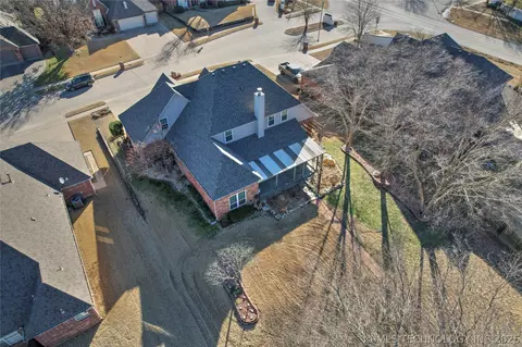 View/Area - 604 S 71st St, Broken Arrow, OK 74014 photo 4 of 7