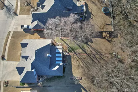 View/Area - 604 S 71st St, Broken Arrow, OK 74014 photo 5 of 7