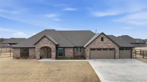 14128 N 70th East Ave, Collinsville, OK 74021