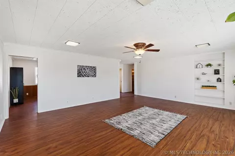 1107 E 8th St, Cushing, OK 74023 photo 10