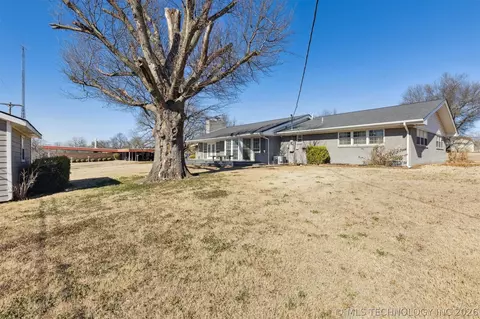 1107 E 8th St, Cushing, OK 74023 photo 46