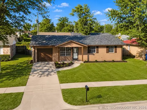 16519 E 2nd St, Tulsa, OK 74108