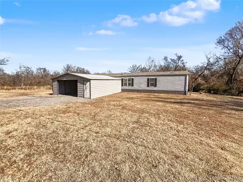 6050 N 38th St E, Fort Gibson, OK 74434