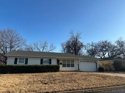 6966 E 20th Pl, Tulsa, OK 74112