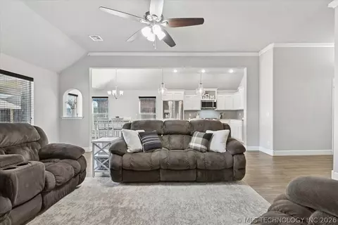 1543 E 137th Pl, Glenpool, OK 74033 photo 14