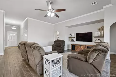 1543 E 137th Pl, Glenpool, OK 74033 photo 7