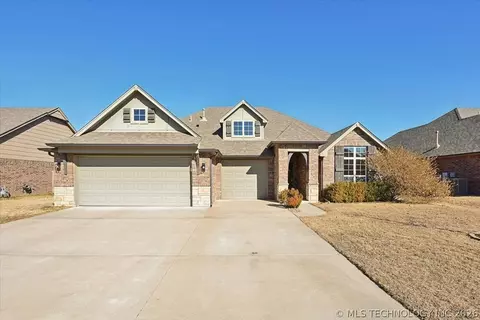 1543 E 137th Pl, Glenpool, OK 74033 photo 2