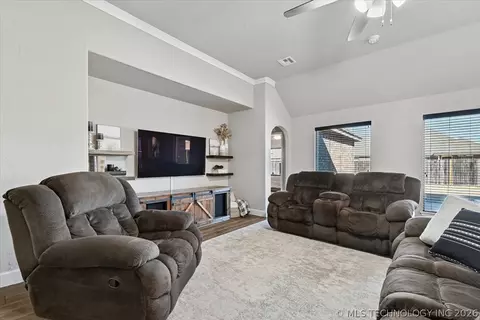 1543 E 137th Pl, Glenpool, OK 74033 photo 11
