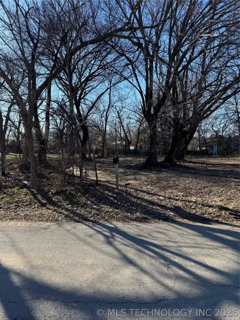 700 N Sherman Ave, Okmulgee, OK 74447