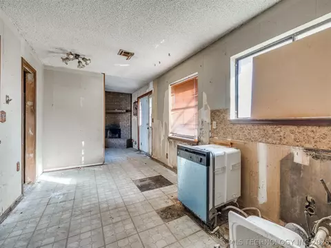 18124 E 4th St, Tulsa, OK 74108 photo 13