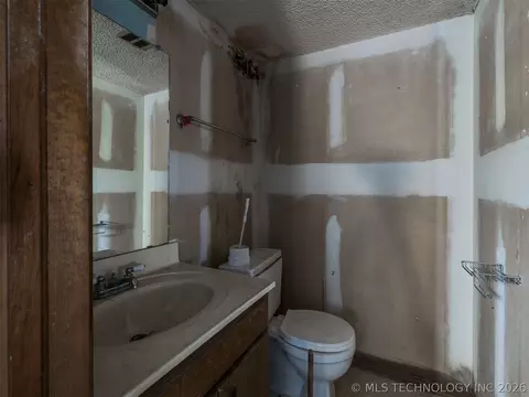 18124 E 4th St, Tulsa, OK 74108 photo 19