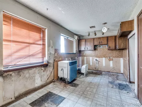 18124 E 4th St, Tulsa, OK 74108 photo 12