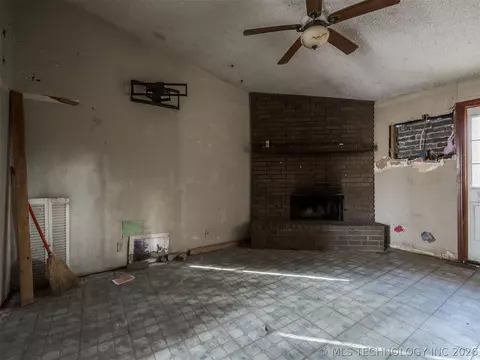 18124 E 4th St, Tulsa, OK 74108 photo 8