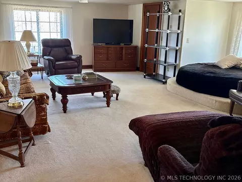 Bedroom - 1007 S Wilson Ave, Cushing, OK 74023 photo 10 of 10