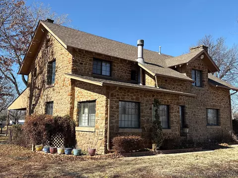 Exterior - 1007 S Wilson Ave, Cushing, OK 74023 photo 14 of 28