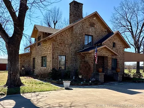 Exterior - 1007 S Wilson Ave, Cushing, OK 74023 photo 8 of 28