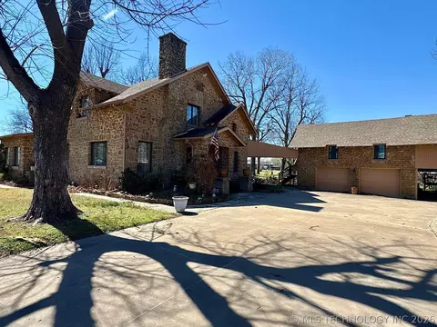 Exterior - 1007 S Wilson Ave, Cushing, OK 74023 photo 16 of 28