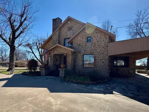 Exterior - 1007 S Wilson Ave, Cushing, OK 74023 photo 15 of 28