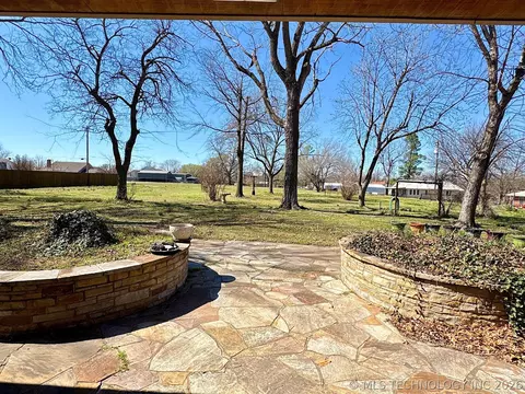 Exterior - 1007 S Wilson Ave, Cushing, OK 74023 photo 22 of 28